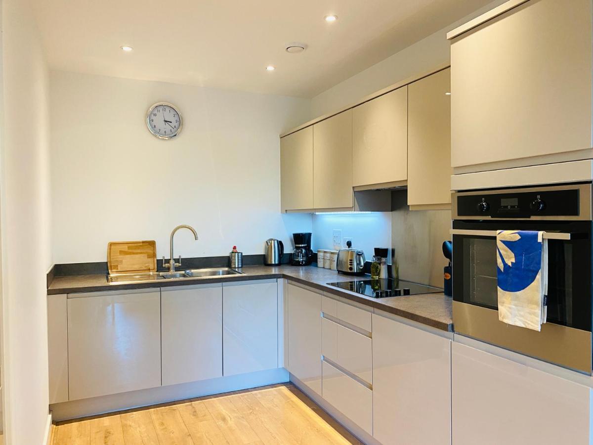 Spacious Two Bedroom Apartment In Balham Londra Exterior foto